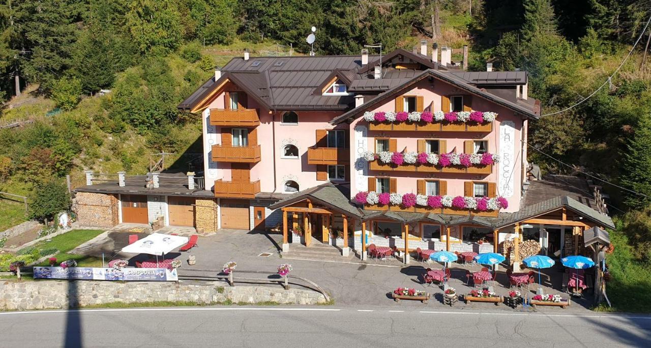 Hotel La Roccia Passo del Tonale Exterior photo